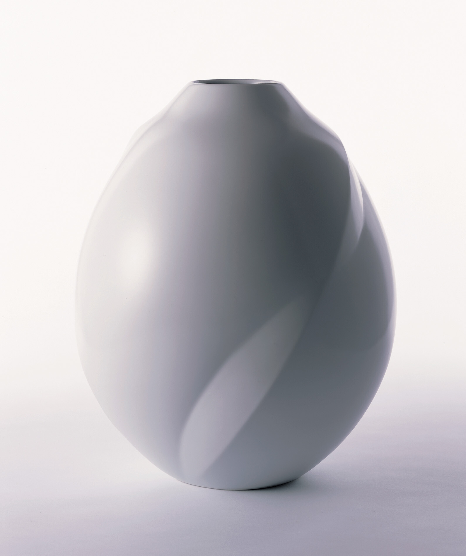 『白瓷面取壺』