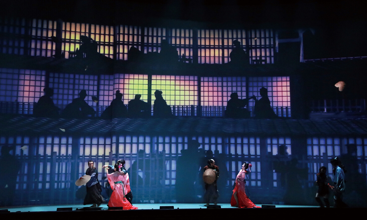 作品が生まれる舞台裏を見に行こう 舞台演出家 劇作家 いのうえひでのり Topics Osaka University Of Arts