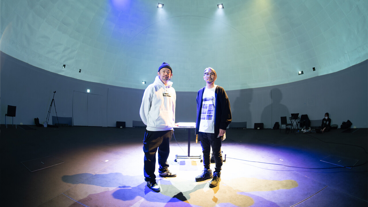最新の設備が整った実験ドームでevala×真鍋大度 コラボ作品制作